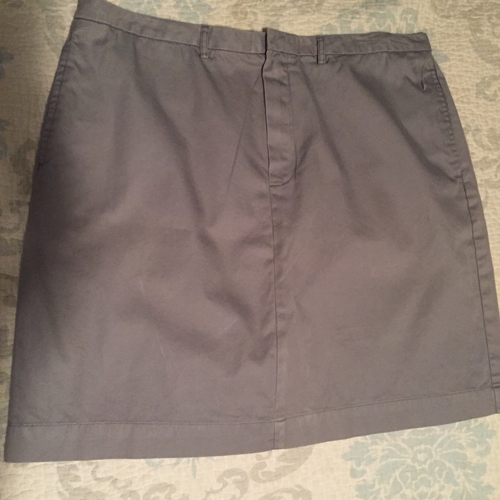 Gap skirt...grey khaki color